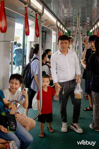 Cuối tuần đi metro Nhổn - Ga Hà Nội: Lướt nhanh, điều hòa mát, vẫn đang miễn phí vé- Ảnh 29. Cuối tuần đi metro Nhổn - Ga Hà Nội: Lướt nhanh, điều hòa mát, vẫn đang miễn phí vé- Ảnh 29.
