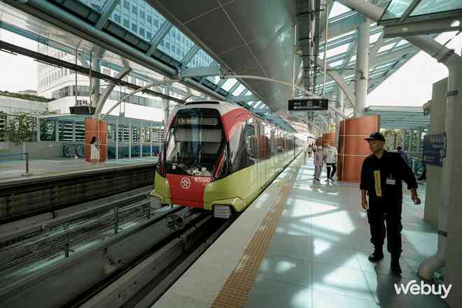 Cuối tuần đi metro Nhổn - Ga Hà Nội: Lướt nhanh, điều hòa mát, vẫn đang miễn phí vé- Ảnh 47. Cuối tuần đi metro Nhổn - Ga Hà Nội: Lướt nhanh, điều hòa mát, vẫn đang miễn phí vé- Ảnh 47.