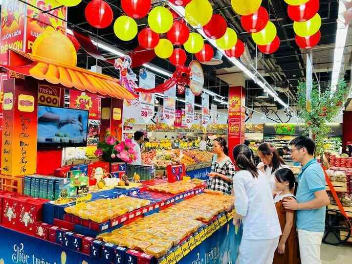 Ồ ạt đóng cửa hàng rồi tranh nhau mở mới, những ông vua bán lẻ trở lại- Ảnh 3. Ồ ạt đóng cửa hàng rồi tranh nhau mở mới, những ông vua bán lẻ trở lại- Ảnh 3.