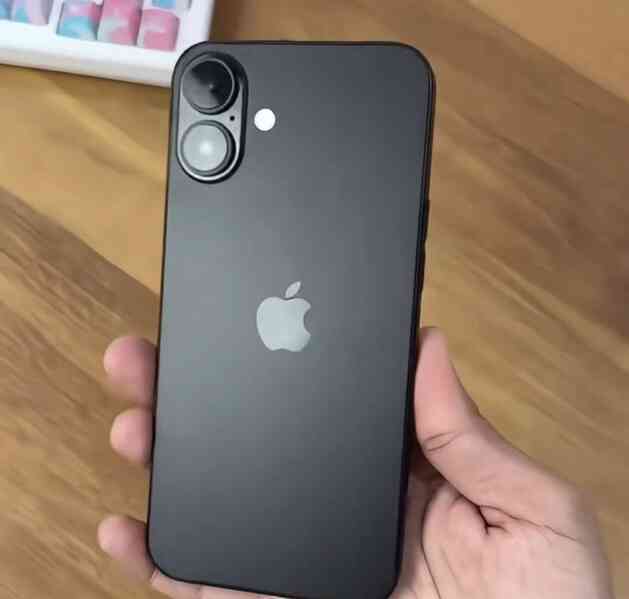 Lộ thời điểm ra mắt iPhone 16 và cho phép đặt trước