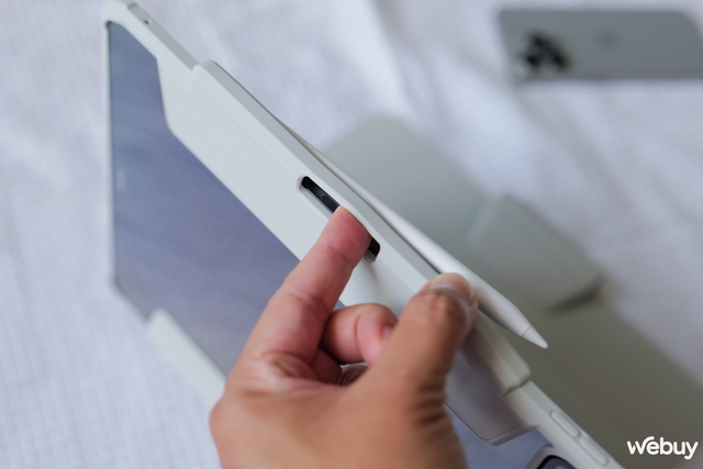 Trải nghiệm ốp lưng chống sốc đa-zi-năng cho iPad Pro/Air tới từ Spigen, giá 2,59 triệu đồng- Ảnh 8. Trải nghiệm ốp lưng chống sốc đa-zi-năng cho iPad Pro/Air tới từ Spigen, giá 2,59 triệu đồng- Ảnh 8.