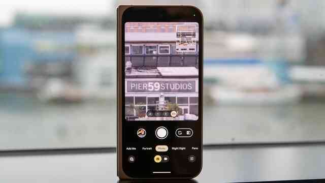 Ảnh thực tế Pixel 9 Pro Fold: Đối thủ của Galaxy Z Fold6 có gì mà giá tận 50 triệu đồng?- Ảnh 12. Ảnh thực tế Pixel 9 Pro Fold: Đối thủ của Galaxy Z Fold6 có gì mà giá tận 50 triệu đồng?- Ảnh 12.