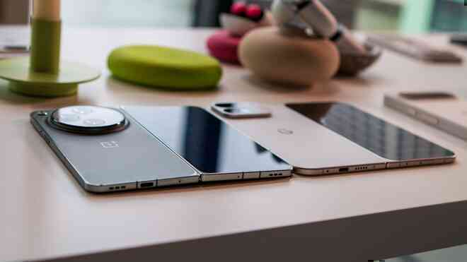 Ảnh thực tế Pixel 9 Pro Fold: Đối thủ của Galaxy Z Fold6 có gì mà giá tận 50 triệu đồng?- Ảnh 7. Ảnh thực tế Pixel 9 Pro Fold: Đối thủ của Galaxy Z Fold6 có gì mà giá tận 50 triệu đồng?- Ảnh 7.