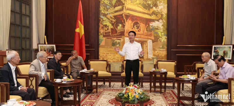 Kế thừa quá khứ và mở ra tương lai phát triển mới cho ngành TT&TT
