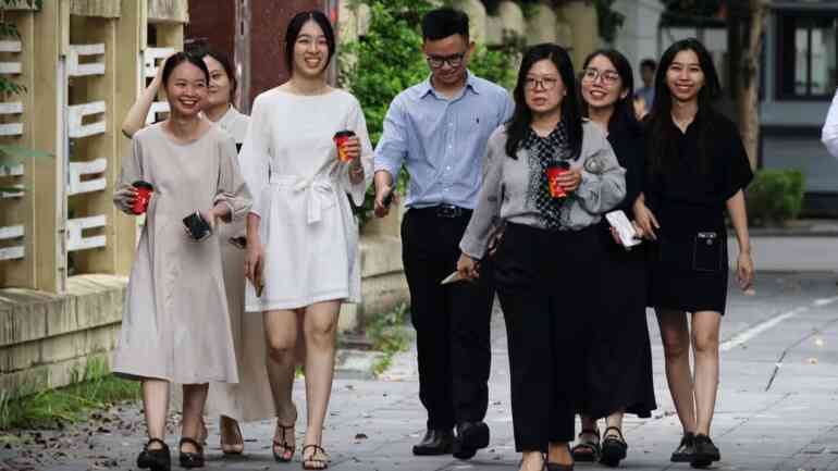 Thời tới cho Việt Nam: Cơ hội trở thành trung tâm nhân lực bán dẫn toàn cầu khi chi phí lao động công nghệ hợp lý, mức lương chỉ bằng 1/8 Singapore và 1/4 Hàn Quốc- Ảnh 10. Thời tới cho Việt Nam: Cơ hội trở thành trung tâm nhân lực bán dẫn toàn cầu khi chi phí lao động công nghệ hợp lý, mức lương chỉ bằng 1/8 Singapore và 1/4 Hàn Quốc- Ảnh 10.