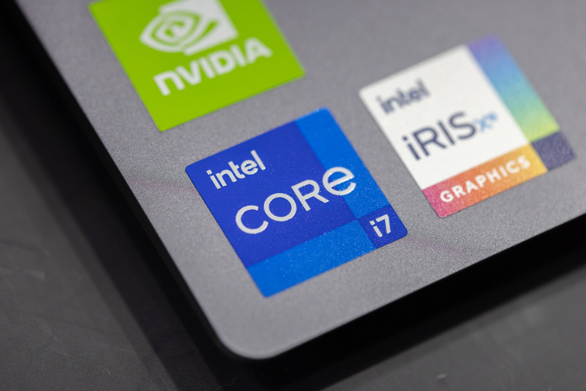 Thuốc hối hận nào cho Intel: Từng được mời mua 30% cổ phần OpenAI với giá 1 tỷ USD nhưng 'chê bai', giờ ngậm ngùi sa thải 15.000 lao động vì chậm chân với AI- Ảnh 3. Thuốc hối hận nào cho Intel: Từng được mời mua 30% cổ phần OpenAI với giá 1 tỷ USD nhưng 'chê bai', giờ ngậm ngùi sa thải 15.000 lao động vì chậm chân với AI- Ảnh 3.
