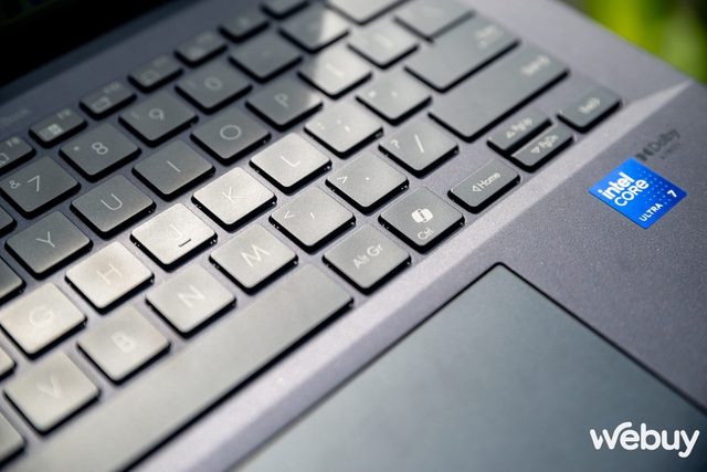 Cận cảnh ASUS ExpertBook B5 (B5404CMA): Laptop doanh nghiệp được tích hợp chip AI thì có gì nổi bật?- Ảnh 18. Cận cảnh ASUS ExpertBook B5 (B5404CMA): Laptop doanh nghiệp được tích hợp chip AI thì có gì nổi bật?- Ảnh 18.