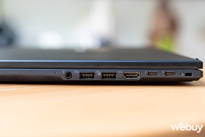 Cận cảnh ASUS ExpertBook B5 (B5404CMA): Laptop doanh nghiệp được tích hợp chip AI thì có gì nổi bật?- Ảnh 29. Cận cảnh ASUS ExpertBook B5 (B5404CMA): Laptop doanh nghiệp được tích hợp chip AI thì có gì nổi bật?- Ảnh 29.
