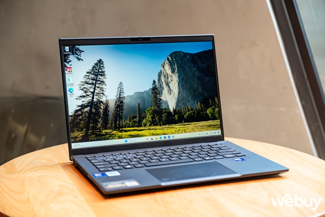 Cận cảnh ASUS ExpertBook B5 (B5404CMA): Laptop doanh nghiệp được tích hợp chip AI thì có gì nổi bật?- Ảnh 9. Cận cảnh ASUS ExpertBook B5 (B5404CMA): Laptop doanh nghiệp được tích hợp chip AI thì có gì nổi bật?- Ảnh 9.