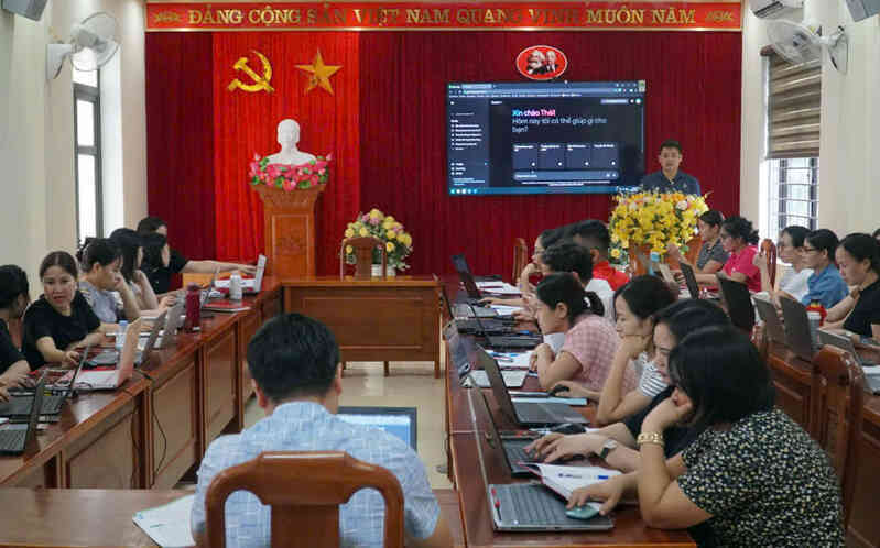 Tập huấn ứng dụng AI tại Trường THCS Quang Trung