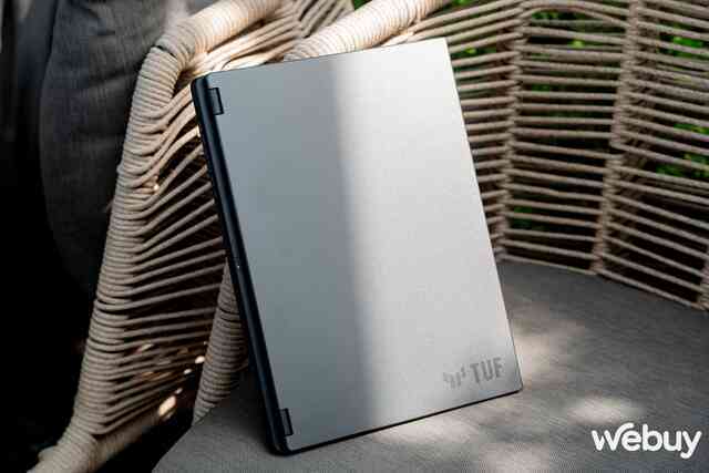 ASUS trình làng loạt laptop Gaming AI: Trái tim "khủng long" trong thân xác mỏng nhẹ, dùng chip AMD Ryzen AI, giá từ 45 triệu đồng- Ảnh 2. ASUS trình làng loạt laptop Gaming AI: Trái tim "khủng long" trong thân xác mỏng nhẹ, dùng chip AMD Ryzen AI, giá từ 45 triệu đồng- Ảnh 2.
