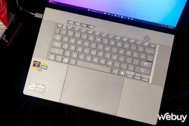 ASUS trình làng loạt laptop Gaming AI: Trái tim "khủng long" trong thân xác mỏng nhẹ, dùng chip AMD Ryzen AI, giá từ 45 triệu đồng- Ảnh 27. ASUS trình làng loạt laptop Gaming AI: Trái tim "khủng long" trong thân xác mỏng nhẹ, dùng chip AMD Ryzen AI, giá từ 45 triệu đồng- Ảnh 27.