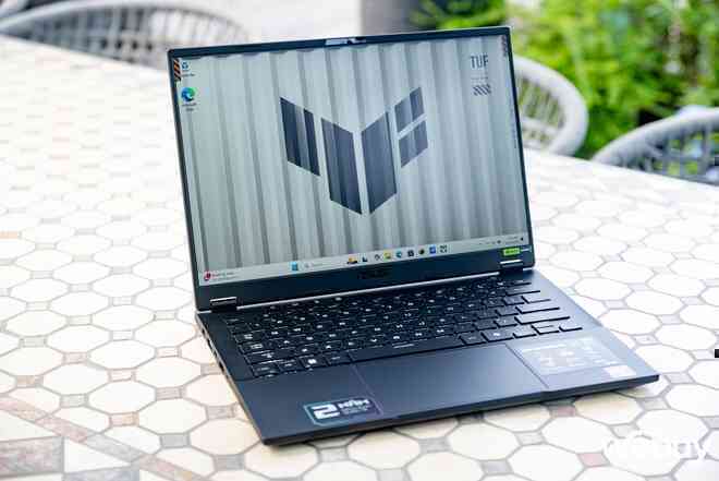 ASUS trình làng loạt laptop Gaming AI: Trái tim "khủng long" trong thân xác mỏng nhẹ, dùng chip AMD Ryzen AI, giá từ 45 triệu đồng- Ảnh 9. ASUS trình làng loạt laptop Gaming AI: Trái tim "khủng long" trong thân xác mỏng nhẹ, dùng chip AMD Ryzen AI, giá từ 45 triệu đồng- Ảnh 9.