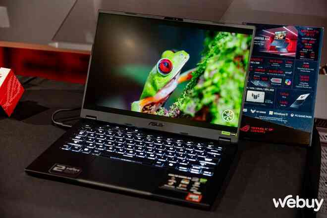 ASUS trình làng loạt laptop Gaming AI: Trái tim "khủng long" trong thân xác mỏng nhẹ, dùng chip AMD Ryzen AI, giá từ 45 triệu đồng- Ảnh 10. ASUS trình làng loạt laptop Gaming AI: Trái tim "khủng long" trong thân xác mỏng nhẹ, dùng chip AMD Ryzen AI, giá từ 45 triệu đồng- Ảnh 10.