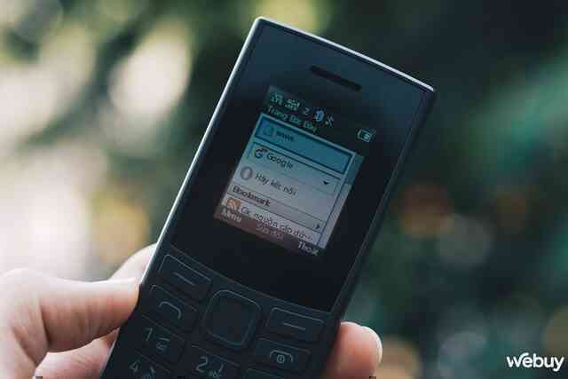 Trên tay Nokia 105 4G Pro - điện thoại Trên tay Nokia 105 4G Pro - điện thoại