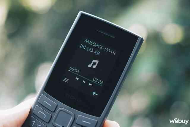 Trên tay Nokia 105 4G Pro - điện thoại Trên tay Nokia 105 4G Pro - điện thoại
