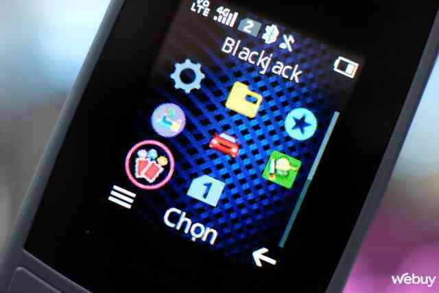 Trên tay Nokia 105 4G Pro - điện thoại Trên tay Nokia 105 4G Pro - điện thoại