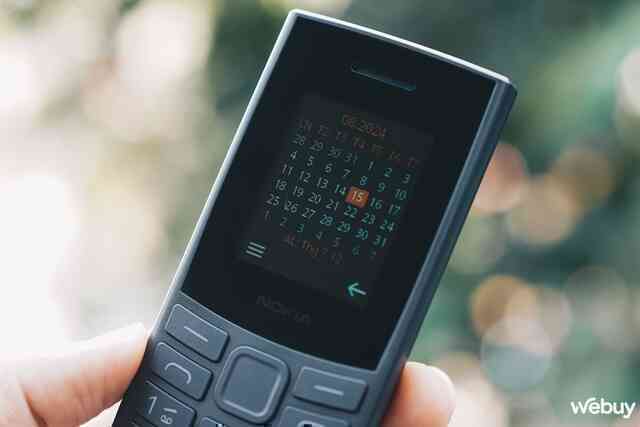 Trên tay Nokia 105 4G Pro - điện thoại Trên tay Nokia 105 4G Pro - điện thoại