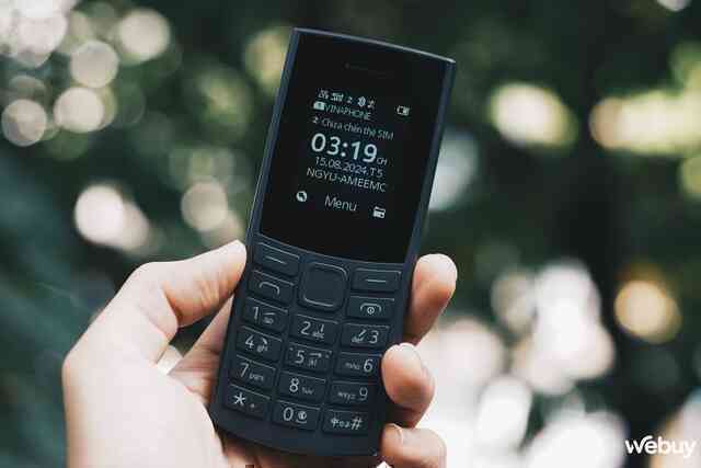 Trên tay Nokia 105 4G Pro - điện thoại Trên tay Nokia 105 4G Pro - điện thoại
