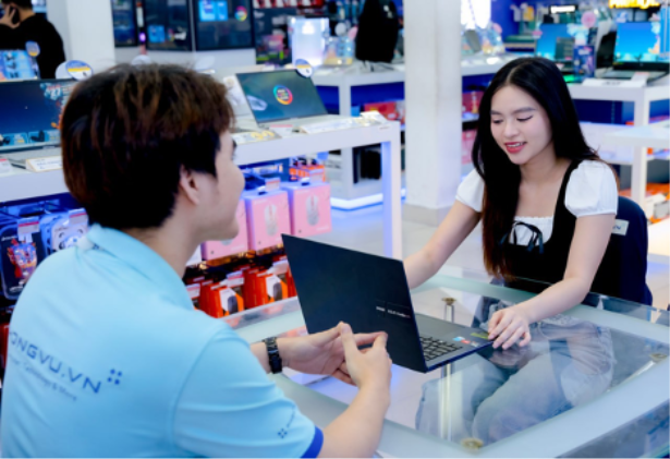 Back to school 2024: Sinh viên mua laptop tại Phong Vũ, giảm lên đến 5 triệu đồng- Ảnh 2. Back to school 2024: Sinh viên mua laptop tại Phong Vũ, giảm lên đến 5 triệu đồng- Ảnh 2.