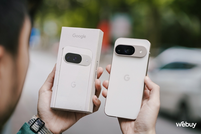 Trên tay Pixel 9: Thiết kế mới quá đẹp, chip Tensor G4 hơi yếu nhưng Android gốc dùng cực mượt, pin 4.700mAh, giá 22 triệu đồng- Ảnh 2. Trên tay Pixel 9: Thiết kế mới quá đẹp, chip Tensor G4 hơi yếu nhưng Android gốc dùng cực mượt, pin 4.700mAh, giá 22 triệu đồng- Ảnh 2.