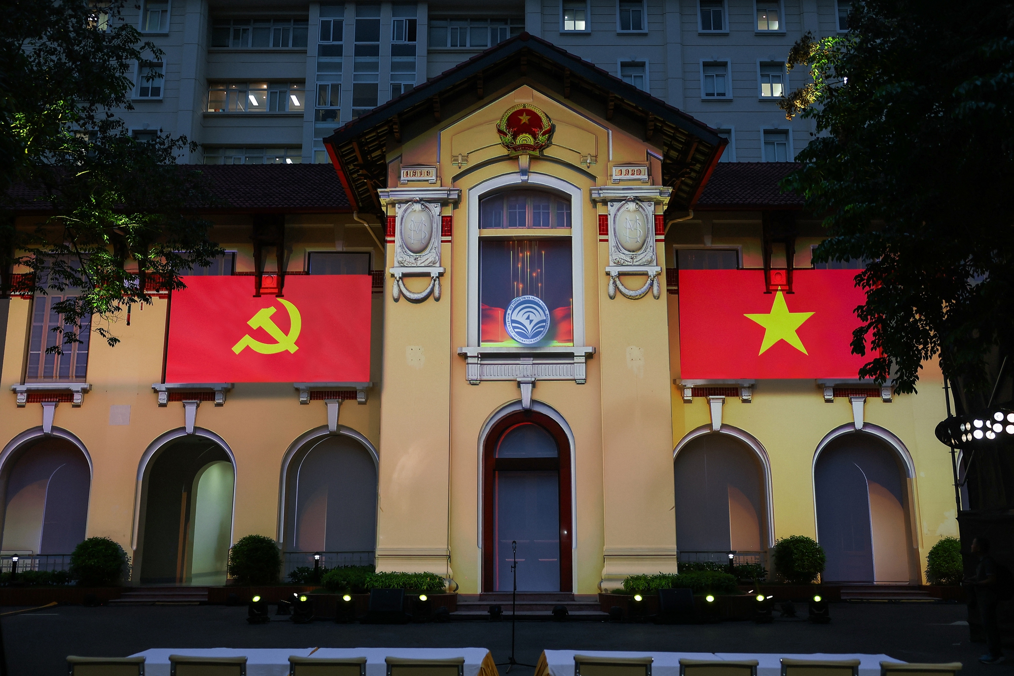 Ấn tượng trình chiếu 3D Mapping nhân kỷ niệm 79 năm ngành Thông tin và Truyền thông- Ảnh 12. Ấn tượng trình chiếu 3D Mapping nhân kỷ niệm 79 năm ngành Thông tin và Truyền thông- Ảnh 12.