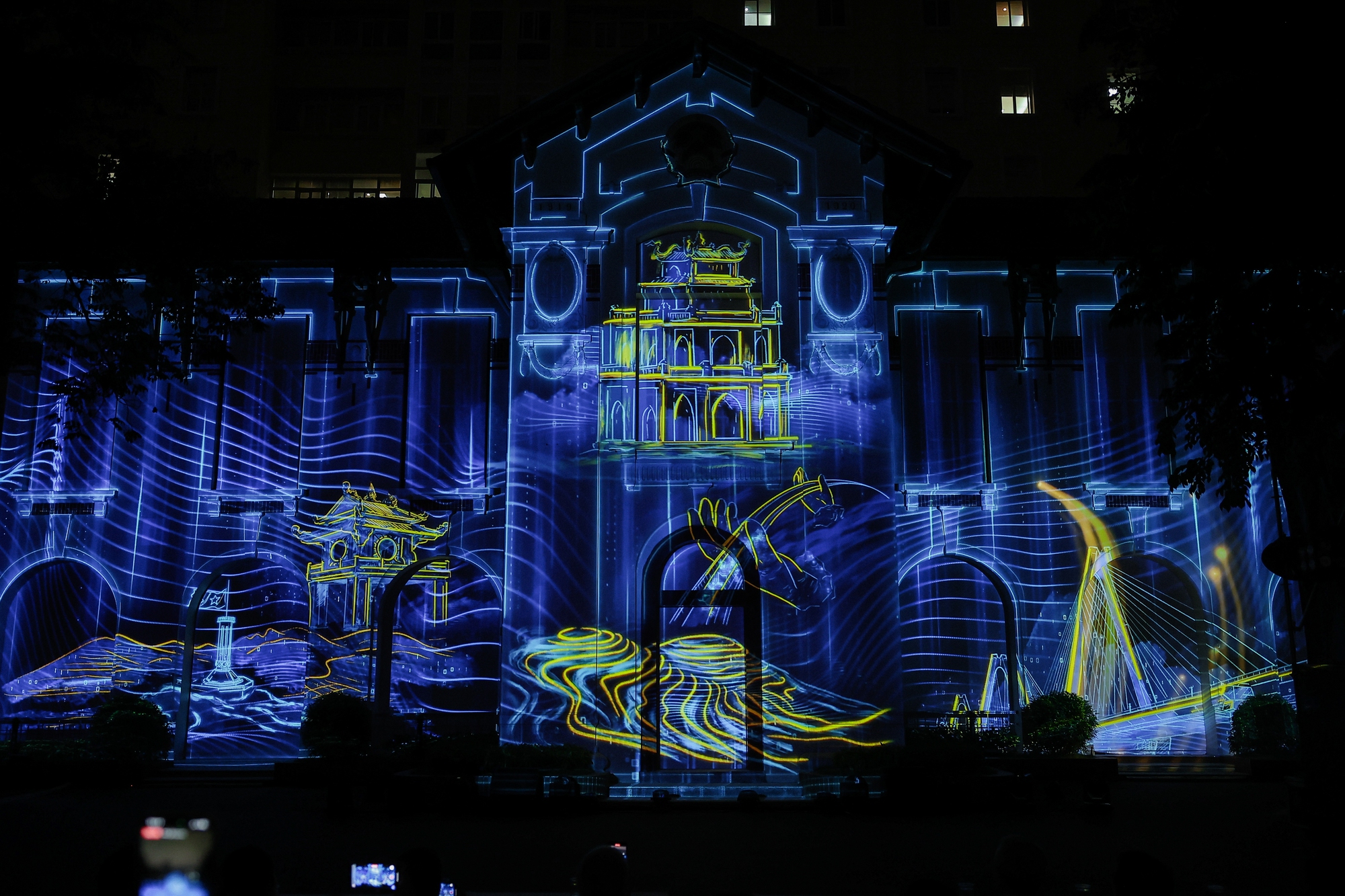 Ấn tượng trình chiếu 3D Mapping nhân kỷ niệm 79 năm ngành Thông tin và Truyền thông- Ảnh 9. Ấn tượng trình chiếu 3D Mapping nhân kỷ niệm 79 năm ngành Thông tin và Truyền thông- Ảnh 9.
