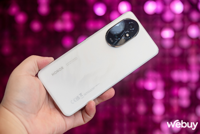Trải nghiệm chụp chân dung với Honor 200 5G: Điện thoại chuyên camera chụp ra ảnh nghệ thuật giá 2000 EUR/tấm- Ảnh 18. Trải nghiệm chụp chân dung với Honor 200 5G: Điện thoại chuyên camera chụp ra ảnh nghệ thuật giá 2000 EUR/tấm- Ảnh 18.