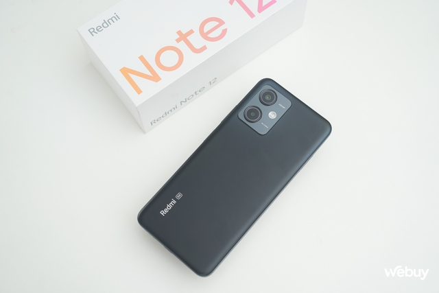 Lại là điện thoại Xiaomi: Giá 2,79 triệu đồng có màn hình AMOLED 120Hz, chip Snapdragon 4 Gen 1 5G ổn định, pin 5.000mAh- Ảnh 2. Lại là điện thoại Xiaomi: Giá 2,79 triệu đồng có màn hình AMOLED 120Hz, chip Snapdragon 4 Gen 1 5G ổn định, pin 5.000mAh- Ảnh 2.