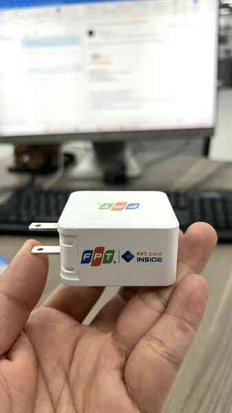 FPT phát triển thành công bộ sạc 65W với chip tự sản xuất, người dùng đánh giá "ngang ngửa các thương hiệu khác"- Ảnh 2. FPT phát triển thành công bộ sạc 65W với chip tự sản xuất, người dùng đánh giá "ngang ngửa các thương hiệu khác"- Ảnh 2.