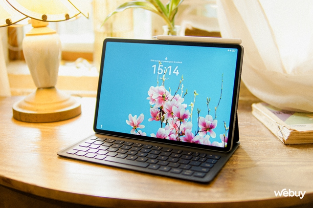 Huawei ra mắt máy tính bảng 11,5 inch: Màn hình nhám mờ xịn hơn cả iPad Pro, thiết kế mỏng nhẹ, pin 8.800mAh, giá 13,49 triệu đồng