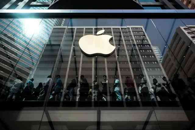 Bị phán độc quyền, Google nguy cơ phải chia tay với "cỗ máy in tiền" Apple