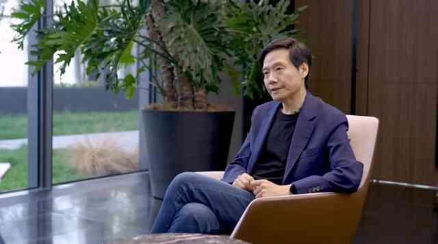 CEO Lôi Quân chia sẻ về Xiaomi: "Cho tôi 1.000 tỷ USD, tôi cũng có thể vượt mặt Apple và Huawei"