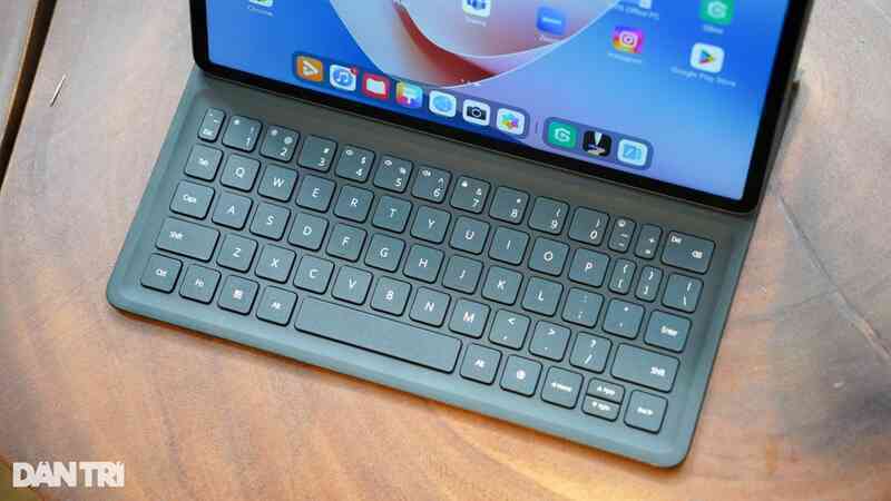 Máy tính bảng tích hợp màn hình chống chói, cạnh tranh với iPad Air 5 - 4