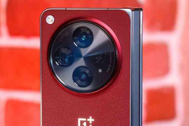 OnePlus ra mắt điện thoại gập phiên bản đặc biệt dành cho người dùng VIP, giá đắt hơn Galaxy Z Fold6- Ảnh 7. OnePlus ra mắt điện thoại gập phiên bản đặc biệt dành cho người dùng VIP, giá đắt hơn Galaxy Z Fold6- Ảnh 7.