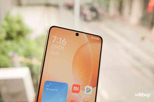 Điện thoại Xiaomi này giá chỉ hơn 5 triệu: Màn hình OLED cực đẹp, chip Dimensity 8300 Ultra 1,4 triệu điểm AnTuTu, pin 5.500mAh- Ảnh 13. Điện thoại Xiaomi này giá chỉ hơn 5 triệu: Màn hình OLED cực đẹp, chip Dimensity 8300 Ultra 1,4 triệu điểm AnTuTu, pin 5.500mAh- Ảnh 13.