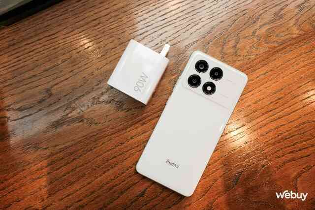 Điện thoại Xiaomi này giá chỉ hơn 5 triệu: Màn hình OLED cực đẹp, chip Dimensity 8300 Ultra 1,4 triệu điểm AnTuTu, pin 5.500mAh- Ảnh 17. Điện thoại Xiaomi này giá chỉ hơn 5 triệu: Màn hình OLED cực đẹp, chip Dimensity 8300 Ultra 1,4 triệu điểm AnTuTu, pin 5.500mAh- Ảnh 17.