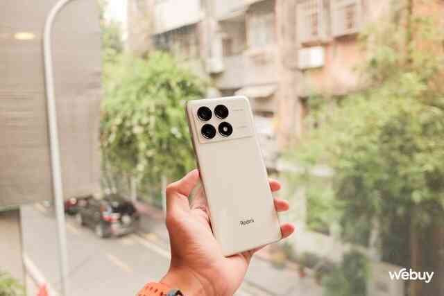 Điện thoại Xiaomi này giá chỉ hơn 5 triệu: Màn hình OLED cực đẹp, chip Dimensity 8300 Ultra 1,4 triệu điểm AnTuTu, pin 5.500mAh- Ảnh 19. Điện thoại Xiaomi này giá chỉ hơn 5 triệu: Màn hình OLED cực đẹp, chip Dimensity 8300 Ultra 1,4 triệu điểm AnTuTu, pin 5.500mAh- Ảnh 19.