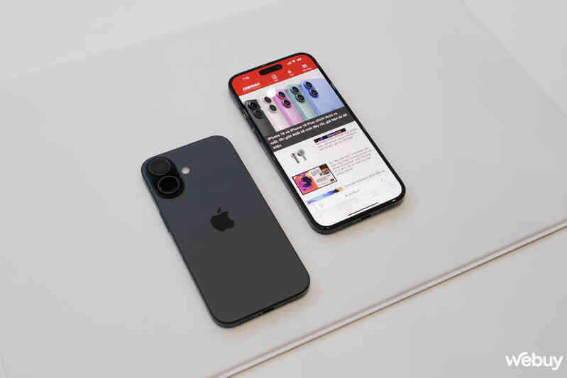 Trên tay trọn bộ 5 màu mới của iPhone 16 và iPhone 16 Plus: Nhìn ảnh tưởng xấu mà hóa ra đẹp không tưởng, giá chính hãng từ 22,99 triệu đồng- Ảnh 7. Trên tay trọn bộ 5 màu mới của iPhone 16 và iPhone 16 Plus: Nhìn ảnh tưởng xấu mà hóa ra đẹp không tưởng, giá chính hãng từ 22,99 triệu đồng- Ảnh 7.