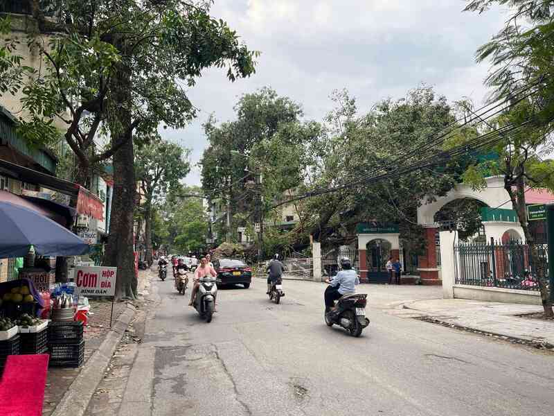 Chùm ảnh: Toàn cảnh Hà Nội sau một tuần bị ảnh hưởng bởi bão YAGI- Ảnh 21. Chùm ảnh: Toàn cảnh Hà Nội sau một tuần bị ảnh hưởng bởi bão YAGI- Ảnh 21.