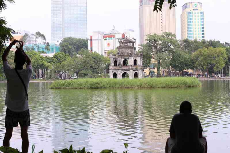 Chùm ảnh: Toàn cảnh Hà Nội sau một tuần bị ảnh hưởng bởi bão YAGI- Ảnh 7. Chùm ảnh: Toàn cảnh Hà Nội sau một tuần bị ảnh hưởng bởi bão YAGI- Ảnh 7.