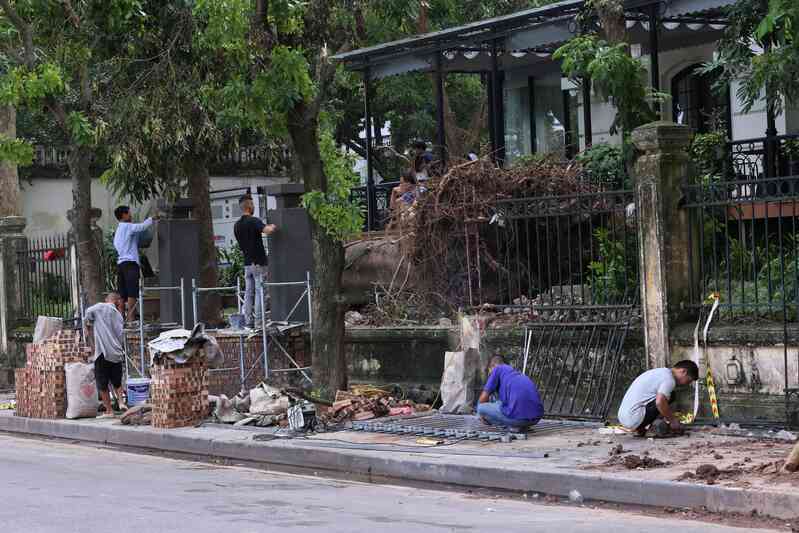 Chùm ảnh: Toàn cảnh Hà Nội sau một tuần bị ảnh hưởng bởi bão YAGI- Ảnh 10. Chùm ảnh: Toàn cảnh Hà Nội sau một tuần bị ảnh hưởng bởi bão YAGI- Ảnh 10.