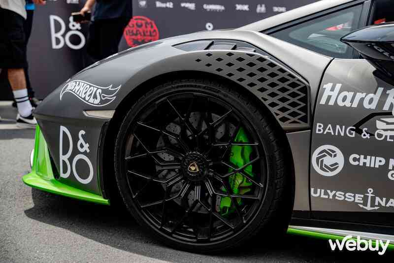 Chiêm ngưỡng loạt siêu xe tại Gumball 3000: Không chỉ đắt giá mà còn nổi bật về độ hiếm- Ảnh 14. Chiêm ngưỡng loạt siêu xe tại Gumball 3000: Không chỉ đắt giá mà còn nổi bật về độ hiếm- Ảnh 14.