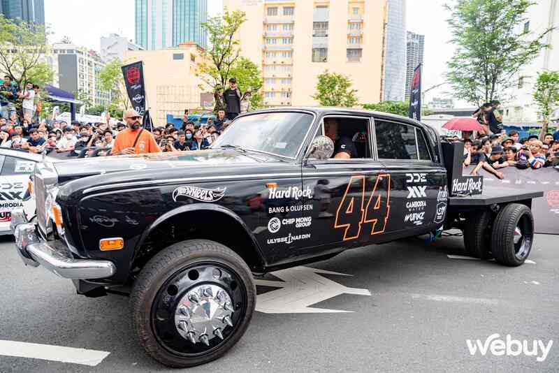 Chiêm ngưỡng loạt siêu xe tại Gumball 3000: Không chỉ đắt giá mà còn nổi bật về độ hiếm- Ảnh 40. Chiêm ngưỡng loạt siêu xe tại Gumball 3000: Không chỉ đắt giá mà còn nổi bật về độ hiếm- Ảnh 40.