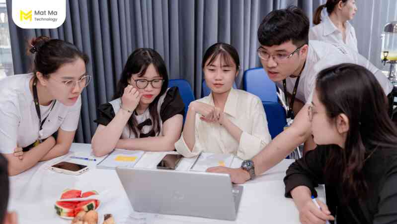 Sự kiện: Khám phá sức mạnh AI và công nghệ đám mây trong Digital Marketing diễn ra thành công- Ảnh 3. Sự kiện: Khám phá sức mạnh AI và công nghệ đám mây trong Digital Marketing diễn ra thành công- Ảnh 3.