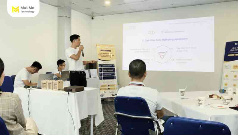 Sự kiện: Khám phá sức mạnh AI và công nghệ đám mây trong Digital Marketing diễn ra thành công- Ảnh 4. Sự kiện: Khám phá sức mạnh AI và công nghệ đám mây trong Digital Marketing diễn ra thành công- Ảnh 4.