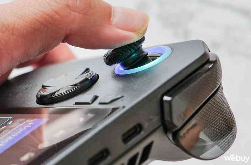 Đánh giá Asus ROG Ally X sau gần 1 tháng sử dụng: Xứng đáng là chiếc handheld triển vọng của năm- Ảnh 12. Đánh giá Asus ROG Ally X sau gần 1 tháng sử dụng: Xứng đáng là chiếc handheld triển vọng của năm- Ảnh 12.