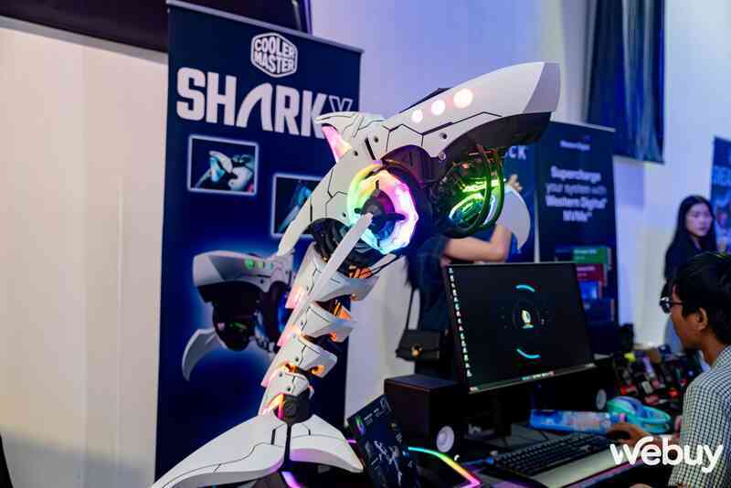 Fan GAM Esports háo hức gửi lời chúc đến thần tượng trước Chung kết Thế giới tại Logi PLAY 2024- Ảnh 12. Fan GAM Esports háo hức gửi lời chúc đến thần tượng trước Chung kết Thế giới tại Logi PLAY 2024- Ảnh 12.