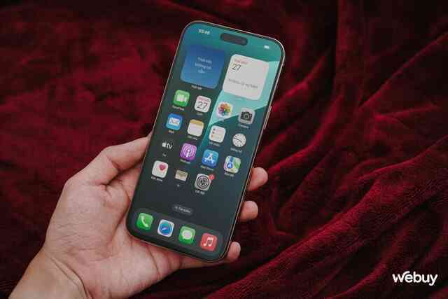 Mở hộp chiếc iPhone khiến người Việt xếp hàng tới tận 3 giờ sáng để nhận máy- Ảnh 15. Mở hộp chiếc iPhone khiến người Việt xếp hàng tới tận 3 giờ sáng để nhận máy- Ảnh 15.
