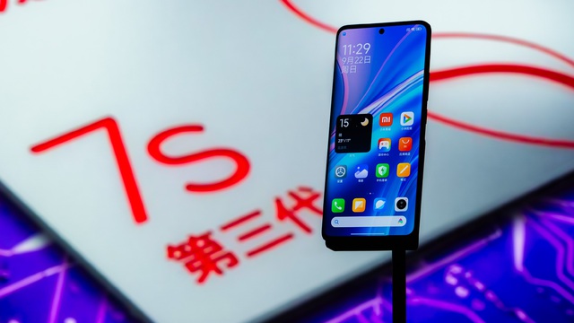 Trên tay điện thoại siêu chống nước, siêu bền bỉ của Xiaomi, hiệu năng mạnh mà pin lại còn khủng, giá chỉ hơn 6 triệu đồng- Ảnh 9. Trên tay điện thoại siêu chống nước, siêu bền bỉ của Xiaomi, hiệu năng mạnh mà pin lại còn khủng, giá chỉ hơn 6 triệu đồng- Ảnh 9.